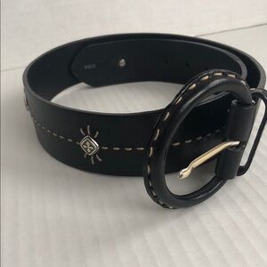 Brighton Wide Women’s Black and Silver Belt
Size M